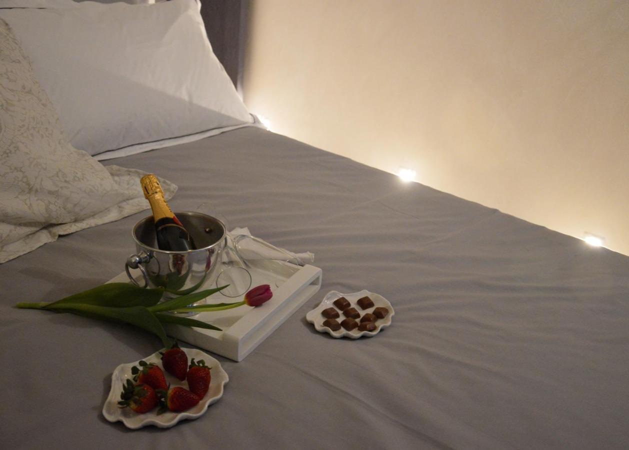 Mare Rooms Bari Old Town Center ภายนอก รูปภาพ